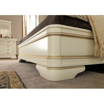  SALA BIANCO Ferro Legno Łóżko 180x200 cm z zagłówkiem tapicerowanym,  żelaznymi fryzami i ringiem, włoskie meble klasyczne