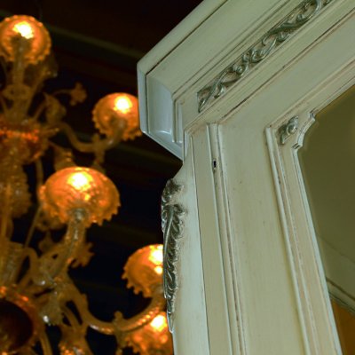  VILLA- włoska stylowa argentiera dwu drzwiowa na cokole