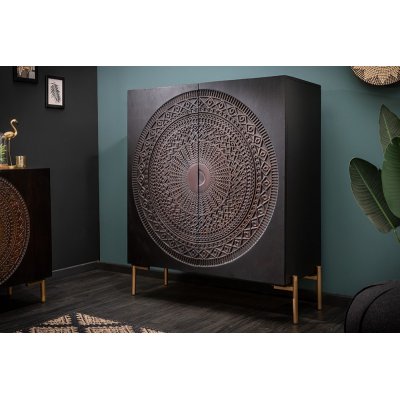 Wysoka komoda drewniana  MANDALA 120 cm brązowa, podstawa złota