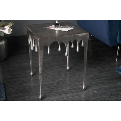 Stolik pomocniczy LIQUID LINE S 44 cm kwadratowy srebrny